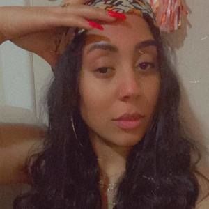 Meet your Posher, Tiara